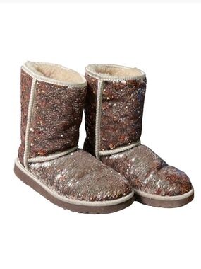 Women’s UGGS Sequin Boots Size 7